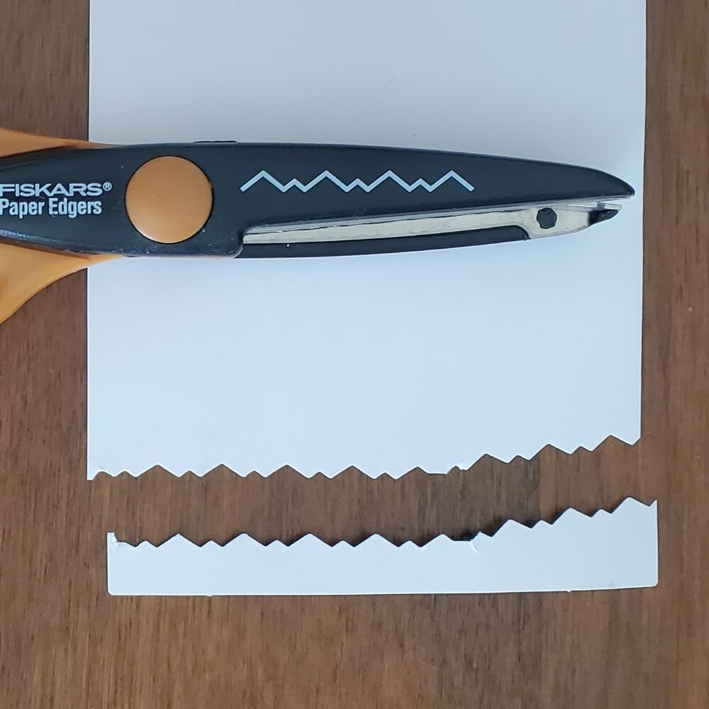 Fiskars Edger Scissors Used - Picture 4 of 6